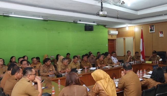 Melalui Zoom Meeting Bupati Dairi Rapat Persiapan Pencangan Gerakan Indonesia ASRI