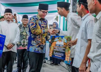 Safari Ramadan di Masjid Al-Ikhlas Medan Timur, Rico Waas Dorong Pengaktifan Poskamling di Seluruh Lingkungan