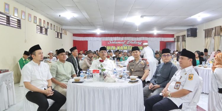 Bupati Vickner Sinaga Hadiri Buka Puasa Bersama Polres Dairi
