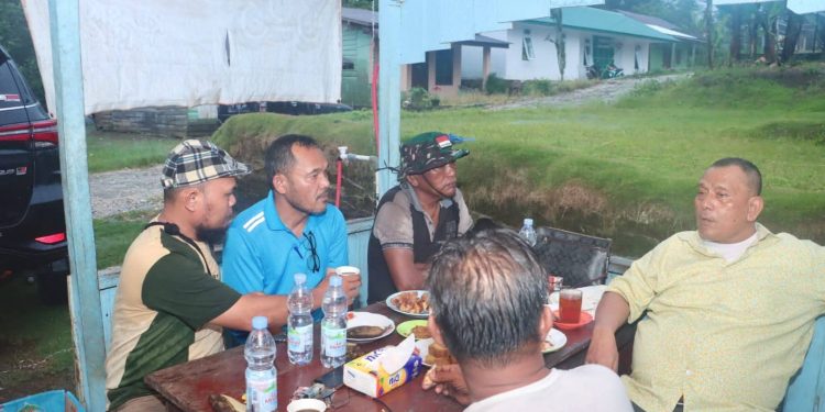 Saat Libur, Bupati Dairi Kunjungi Desa Lae Ambat