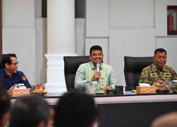 Gubernur Bobby Minta Kajian Mendalam Pencabutan Izin Hutan, Soroti Dampak Sosial dan Potensi Konflik
