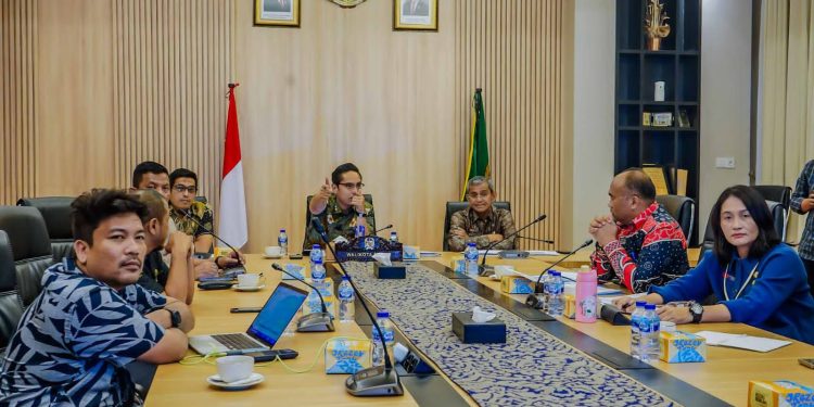 Wali Kota Rico: Penataan Trotoar Harus Punya Perencanaan Matang, Humanis, dan Estetis