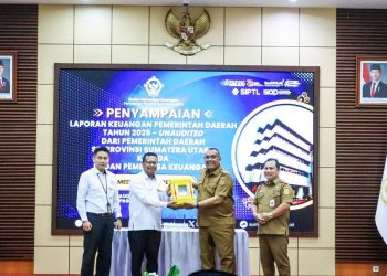 Bupati Dairi Serahkan LKPD kepada BPK RI Perwakilan Sumut