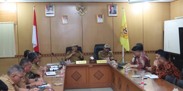 Bupati Dairi Terima Tim BPK, Bahas Pemeriksaan Terperinci LKPD 2025