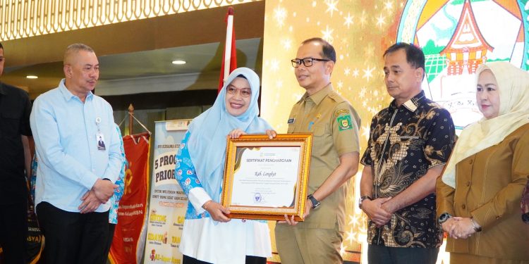 Langkat Raih Penghargaan Nasional Pembangunan Keluarga Berkualitas