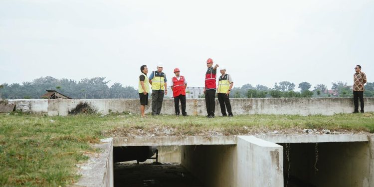 Di Triwulan I Pemko Medan Normalisasi 21,46 Km Drainase dan 4,18 Km Jalan Dipelihara