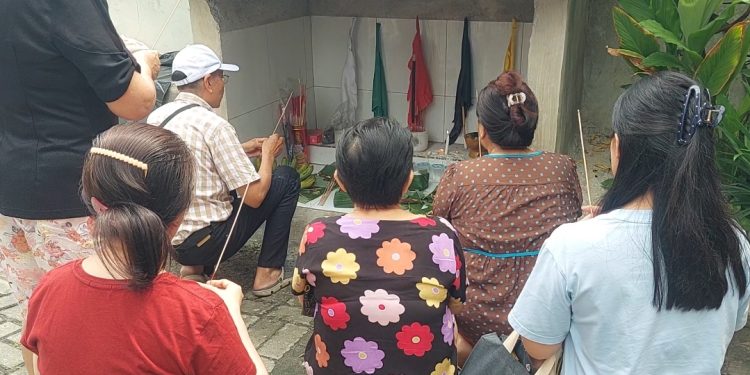Gelar Aksi Sosial dan Ajukan RDP, Warga Contempo Tolak Pembongkaran Rumah Ibadah