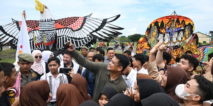 Festival Layang-Layang Piala Gubernur Dibuka, Bobby Nasution Ingin Jadi Daya Tarik Wisata Sumut