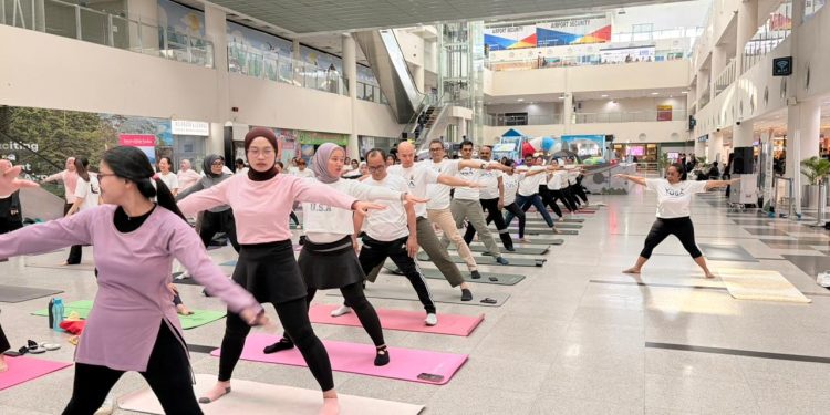 Konjen India Medan Gelar Program Yoga dan Kebugaran di KNIA