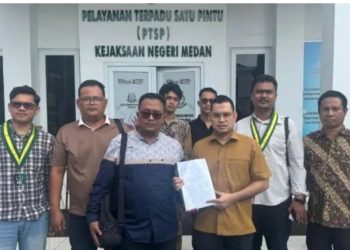 Anggia Ramadhan Laporkan Kasus Korupsi PUD Pasar ke Kejari Medan