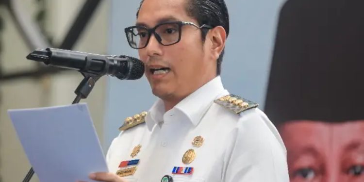 Tidak Gunakan APBD, Rico Waas Sudah Lapor Mendagri Berobat ke Luar Negeri