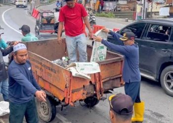 Camat Pimpin Gotong Royong Terpadu di Kota Panyabungan