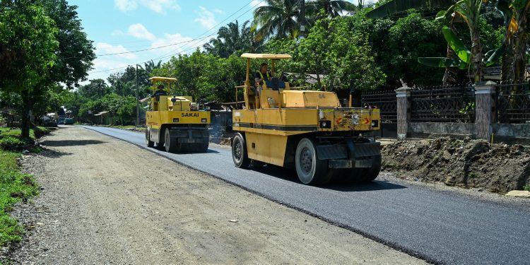 Perbaikan Jalan Hutaimbaru-Sipiongot Mulai Berjalan, Warga Rasakan Dampak Ekonomi dan Mobilitas Meningkat