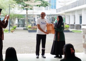 Melatih Aspek Kesehatan Mental dan Raga, FK USU dan Konjen India Gelar Kelas Yoga Gratis