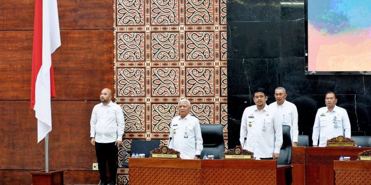 Gubernur Bobby Sampaikan Ranperda Pertanggungjawaban APBD 2025, Pemprov Sumut Catat Surplus Rp521 M
