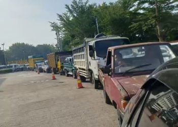 Antrean Mengular di Sejumlah SPBU Sutarto Minta Pertamina Pastikan Pasokan BBM di Sumut Aman