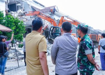 Wali Kota Medan Kerahkan Alat Berat dan Tim Medis Tangani Dampak Ledakan di Perumahan Grand Polonia