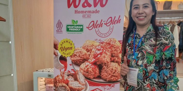 Bakwan Keladi Uyen W & W, Oleh-Oleh Khas Sumatera Utara Tersedia di Stand Deskranasda PRSU