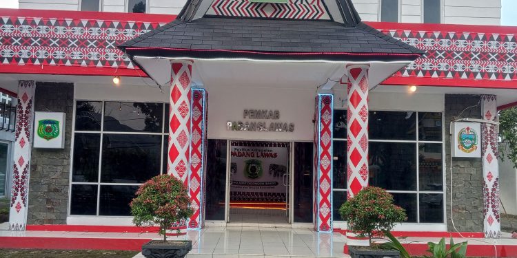 Asyik, Ada Kue Saat Pesta Nikah Bobby-Kahiyang di Paviliun Padanglawas PRSU 2026