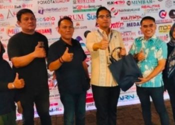 Wali Kota Rico Kunjungi Stand PWPM di Arena Bazaar UMKM APEKSI 2026, Borong Produk Lokal dan Doakan Sukses
