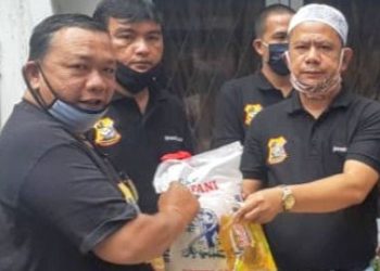 Lagi, Pewarta Polrestabes Medan Tebar Kepedulian, Bagikan Beras Lewat Program Jumat Barokah