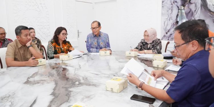Plt Bupati Lanjutkan UHC Prioritas untuk Jaminan Kesehatan Warga Langkat