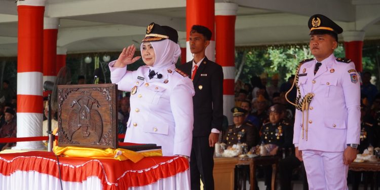 Plt Bupati Tiorita Pimpin Detik-Detik Proklamasi HUT ke-81 RI di Langkat