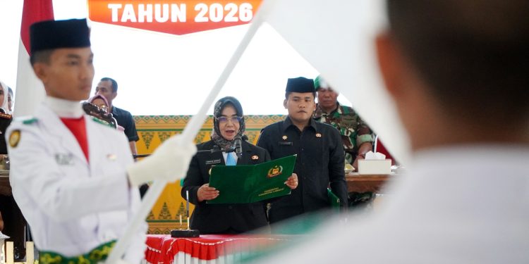 Plt Bupati Tiorita Tegaskan Paskibraka Harus Jadi Generasi Pejuang Indonesia Maju