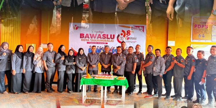 Wujud Syukur Dirgahayu 8 Tahun, Bawaslu Tanjungbalai Kokohkan Semangat Mengabdi untuk Negeri.