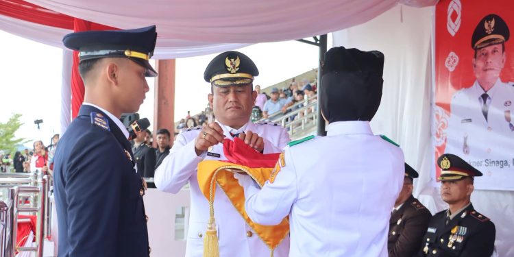 Upacara Penurunan Bendera Peringatan HUT ke-81 Kemerdekaan RI Berlangsung Khidmat 