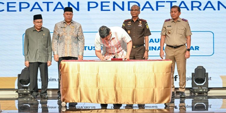 Jadi Orangtua Asuh Nazir Wakaf, Gubernur Bobby Dorong Percepatan Sertifikasi Tanah Wakaf di Sumut