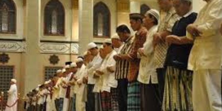 Sholat, Zikir dan Do’a Cara Hebat Sehatkan Jiwa