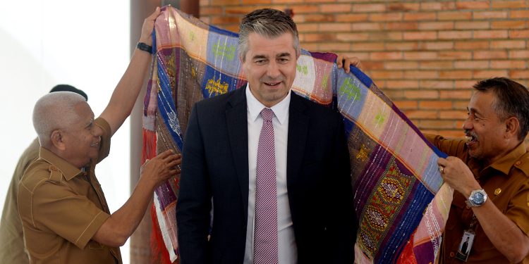 Wagub Surya Tawarkan Potensi Investasi Sumut kepada Duta Besar Belgia