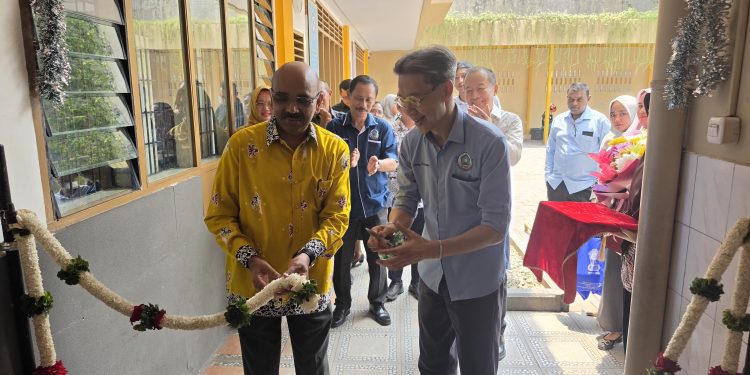 Konjen India Medan Resmikan Bharat Corner di Perguruan Brigjend Katamso