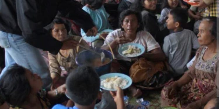 Pemprov Sumut Dampingi Pemkab Karo Tangani Pengungsi Erupsi Gunung Sinabung