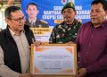 Anggota DPR-RI H.M. Husni, SE, MM Salurkan Bantuan untuk Warga Terdampak Sinabung