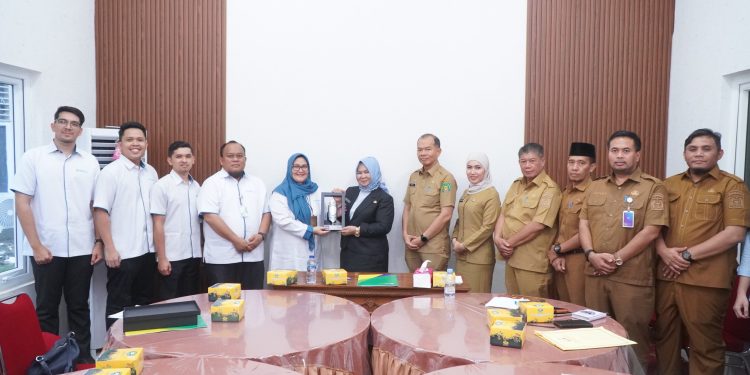 Plt Bupati Tiorita Tegaskan Komitmen Lindungi Pekerja Rentan di Langkat