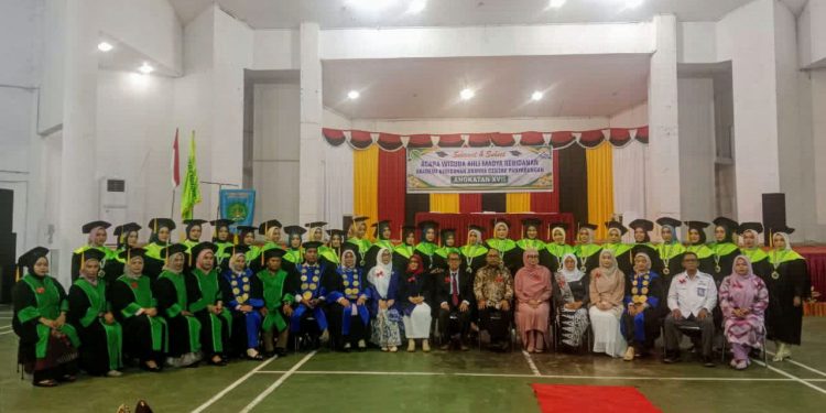 Akbid Armina Centre Panyabungan Wisuda 27 Amd Kebidanan Angkatan XVII-2025/2026
