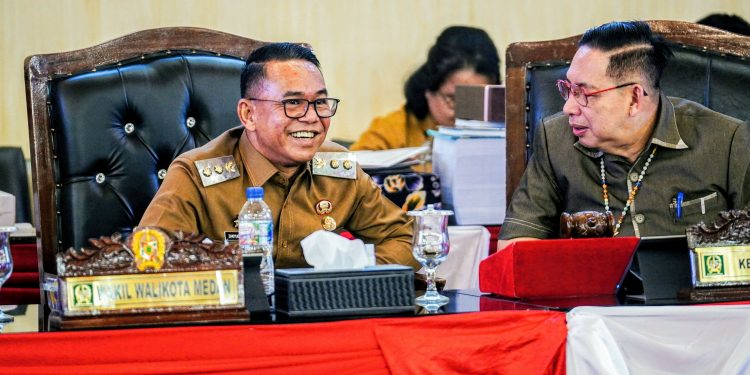 Wakil Wali Kota Hadiri Paripurna Perubahan Perda Kemiskinan, DPRD Medan Soroti Kemandirian Ekonomi