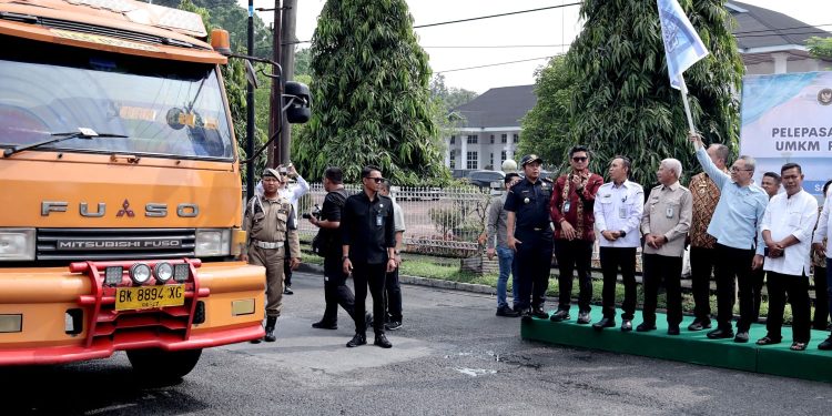 Terasi Asahan Tembus Pasar Global, Wagubsu Bersama Menko Pangan Lepas Ekspor Perdana 40 Ton ke Thailand