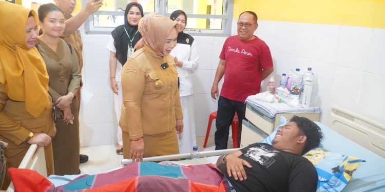 Tiorita Kawal Pembenahan RSUD Tanjung Pura, Disiplin dan Kebersihan Meningkat